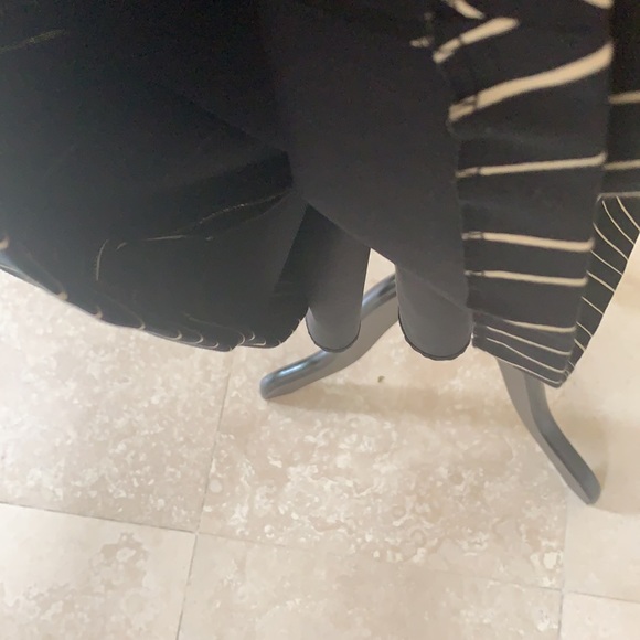 Alice + Olivia 2 Piece Dress. (Skirt + Blouse). 4 - Picture 9 of 10